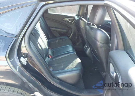 2015 Chrysler 200 S from USA, damaged, VIN 1C3CCCBB6FN737028